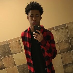 Meet your Posher, Max